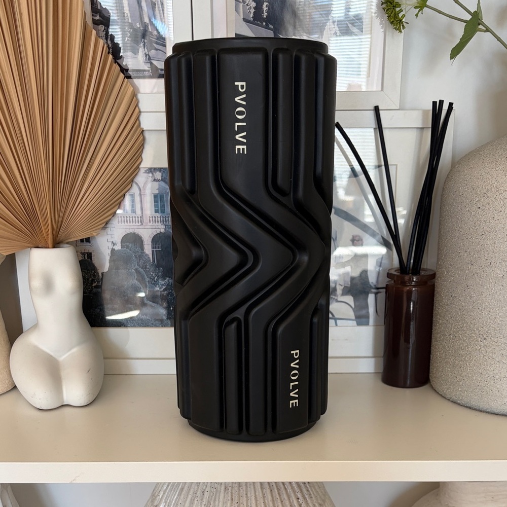 P.volve Black Foam Roller